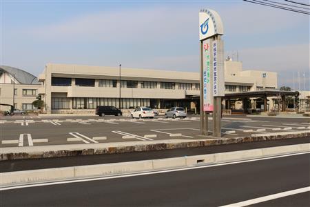 氷川町本庁舎